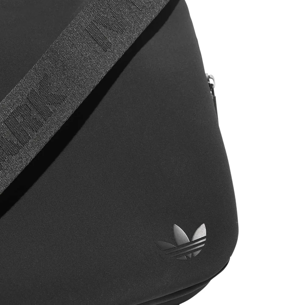 ADIDAS IVP OVERSIZED WAIST BAG - BLACK