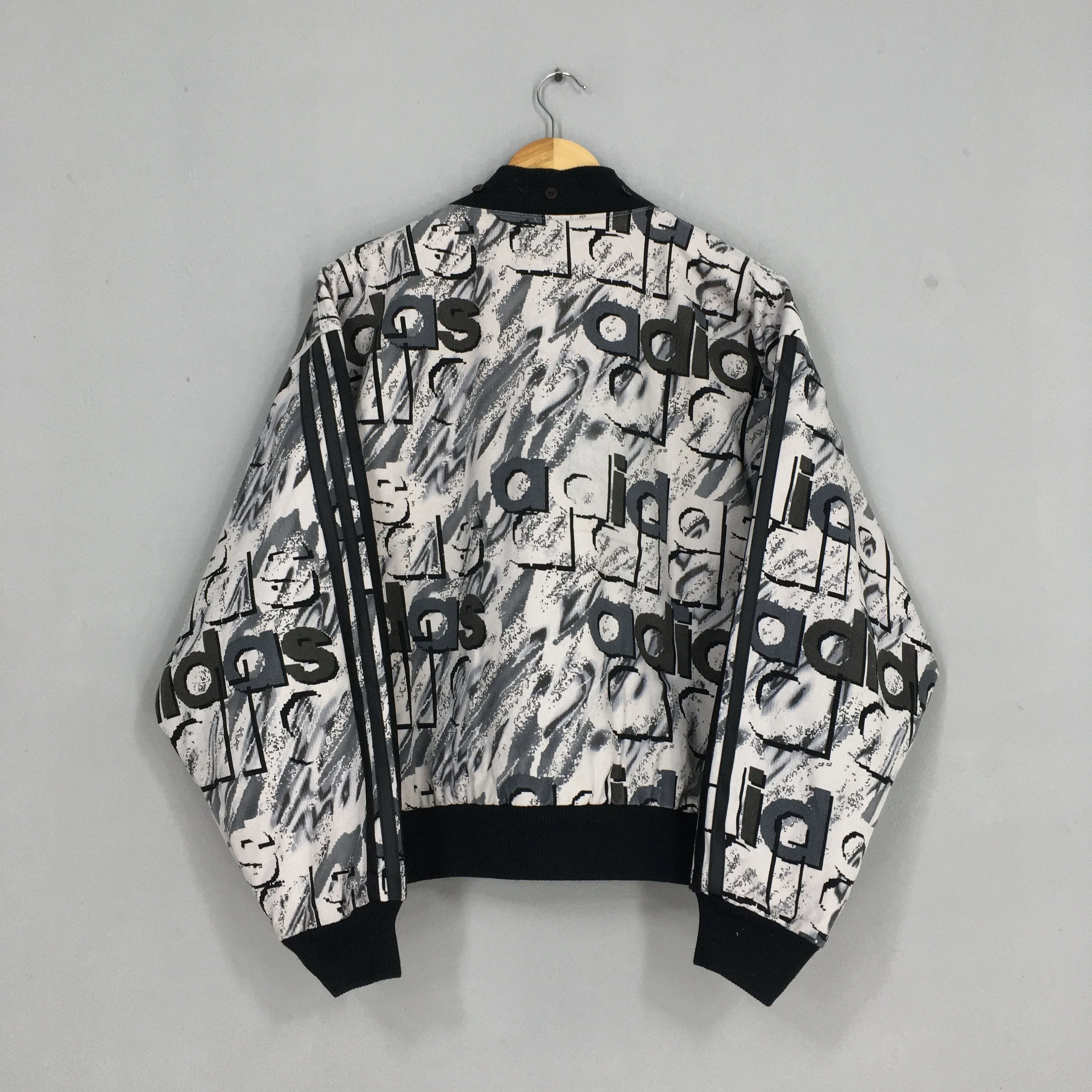 Adidas Trefoil Overprint Jacket Warmer Large