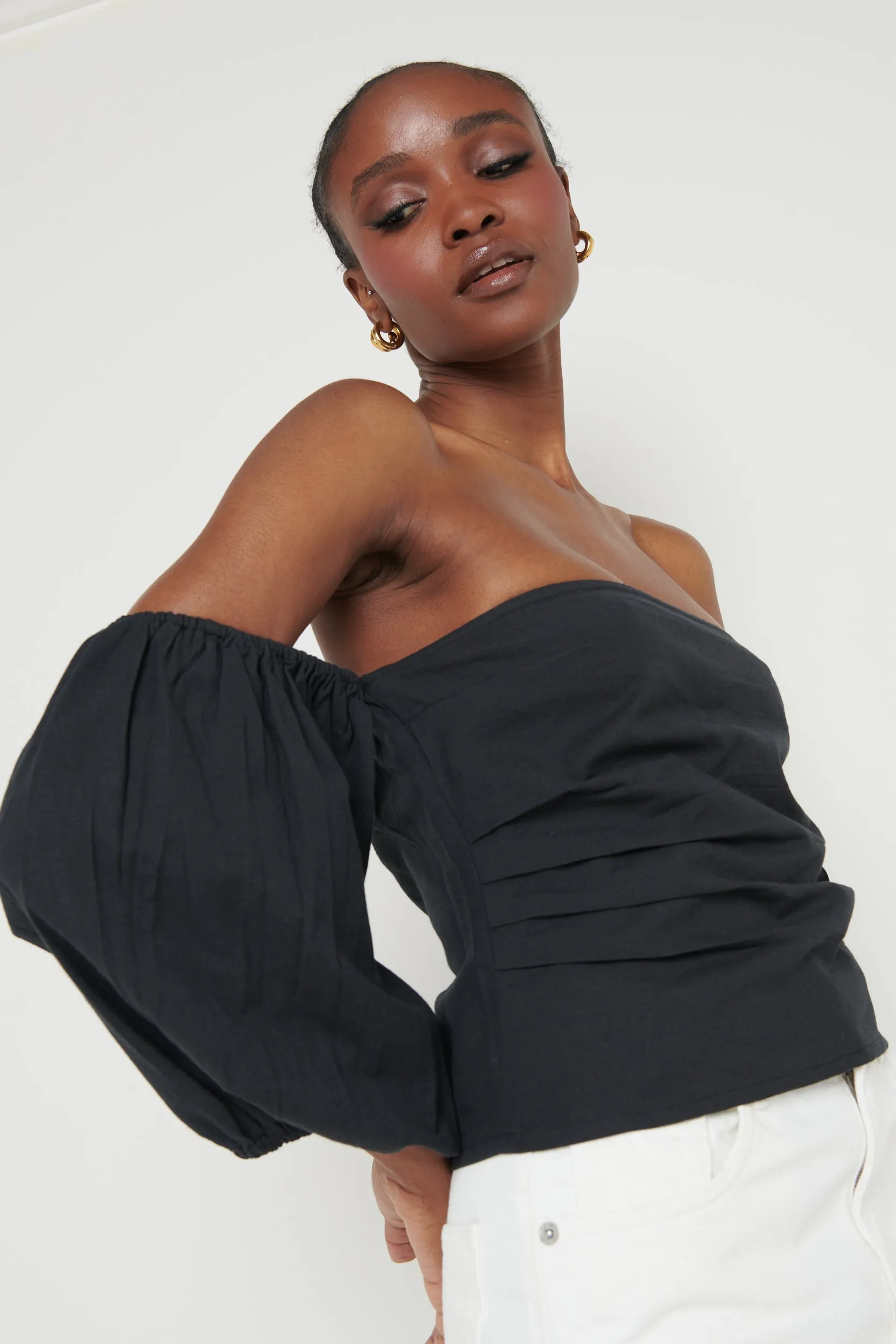 Elle Bardot Puff Sleeve Blouse - Black