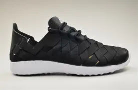 WMNS Juvenate Woven