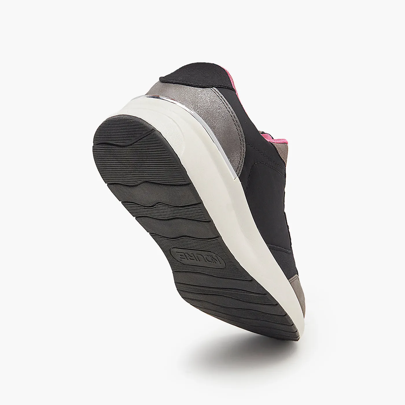 Women's Athletic Shoes